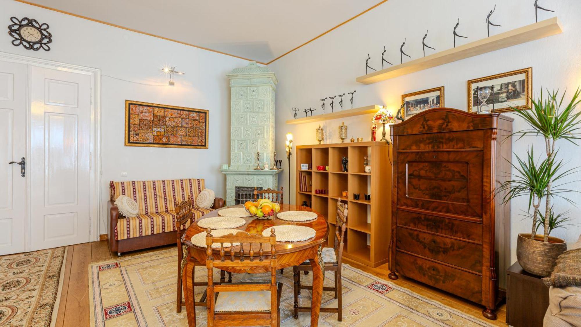 A Piece Of History Guesthouse Брашов Экстерьер фото